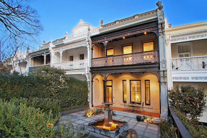 Albert Park Facade